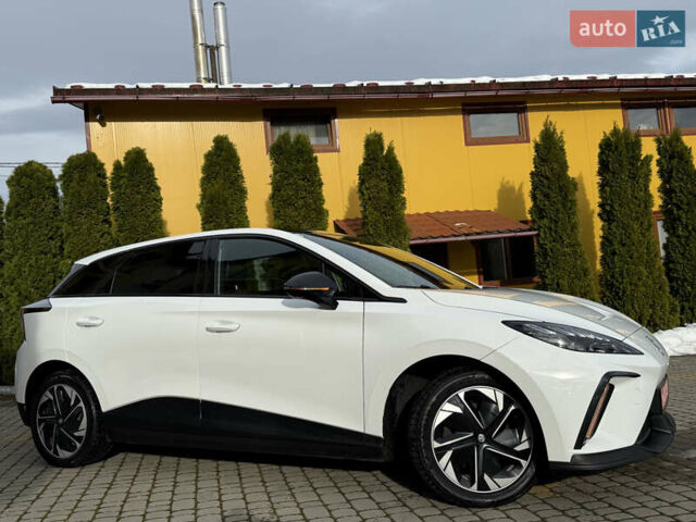 Білий МГ 4, об'ємом двигуна 0 л та пробігом 45 тис. км за 17800 $, фото 27 на Automoto.ua