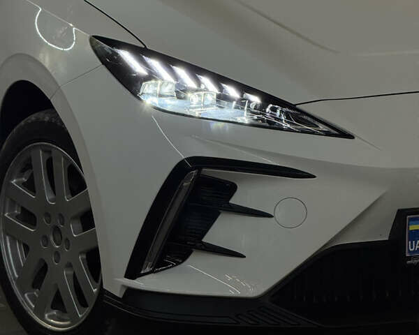 Белый МГ 4, объемом двигателя 0 л и пробегом 30 тыс. км за 18100 $, фото 35 на Automoto.ua