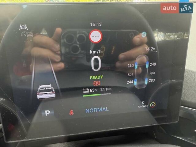 Белый МГ 4, объемом двигателя 0 л и пробегом 10 тыс. км за 17500 $, фото 21 на Automoto.ua