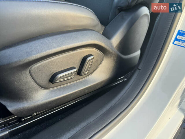 Белый МГ 4, объемом двигателя 0 л и пробегом 30 тыс. км за 18100 $, фото 24 на Automoto.ua
