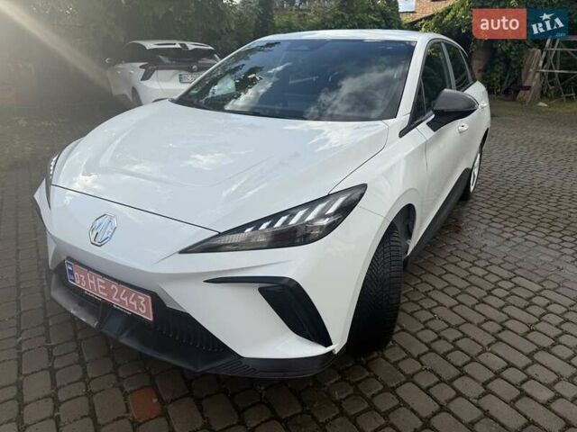 Белый МГ 4, объемом двигателя 0 л и пробегом 10 тыс. км за 17500 $, фото 5 на Automoto.ua