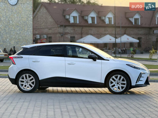 Белый МГ 4, объемом двигателя 0 л и пробегом 30 тыс. км за 18100 $, фото 6 на Automoto.ua