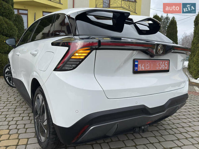 Білий МГ 4, об'ємом двигуна 0 л та пробігом 45 тис. км за 17800 $, фото 35 на Automoto.ua