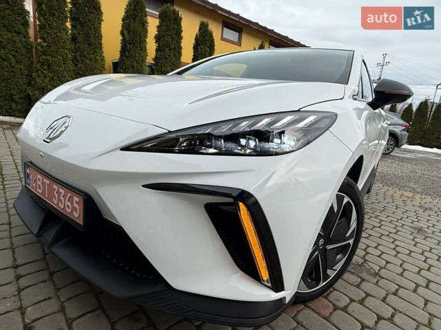 Білий МГ 4, об'ємом двигуна 0 л та пробігом 45 тис. км за 17800 $, фото 4 на Automoto.ua