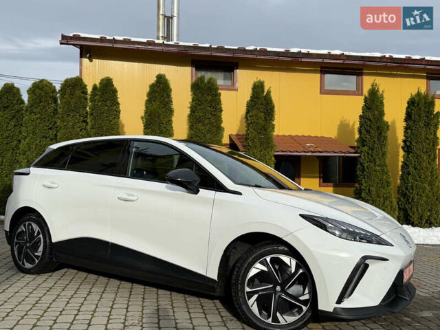 Білий МГ 4, об'ємом двигуна 0 л та пробігом 45 тис. км за 17800 $, фото 14 на Automoto.ua