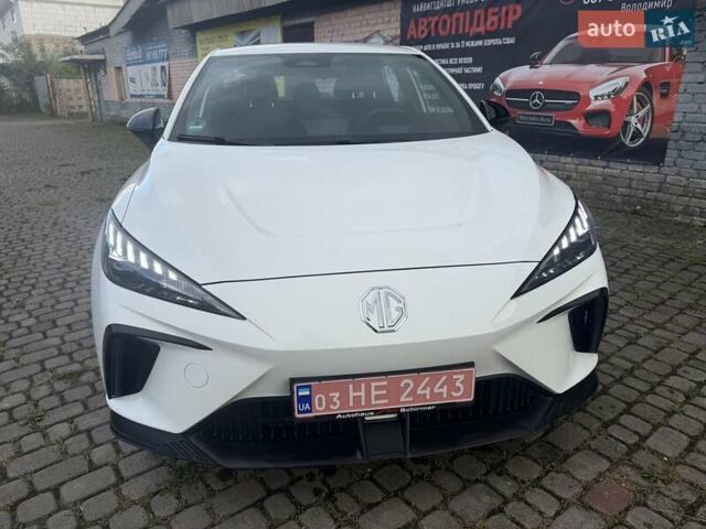 Белый МГ 4, объемом двигателя 0 л и пробегом 10 тыс. км за 17500 $, фото 6 на Automoto.ua