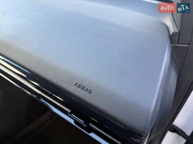 Белый МГ 4, объемом двигателя 0 л и пробегом 10 тыс. км за 17500 $, фото 24 на Automoto.ua