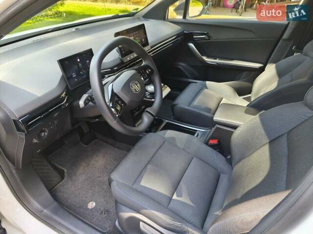 Белый МГ 4, объемом двигателя 0 л и пробегом 15 тыс. км за 17500 $, фото 25 на Automoto.ua