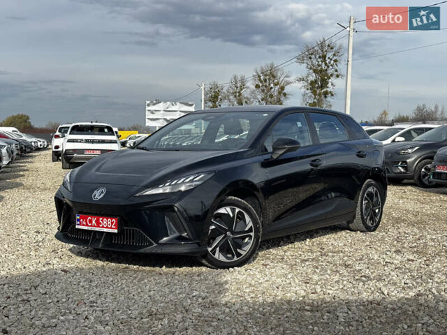 Черный МГ 4, объемом двигателя 0 л и пробегом 46 тыс. км за 15700 $, фото 3 на Automoto.ua