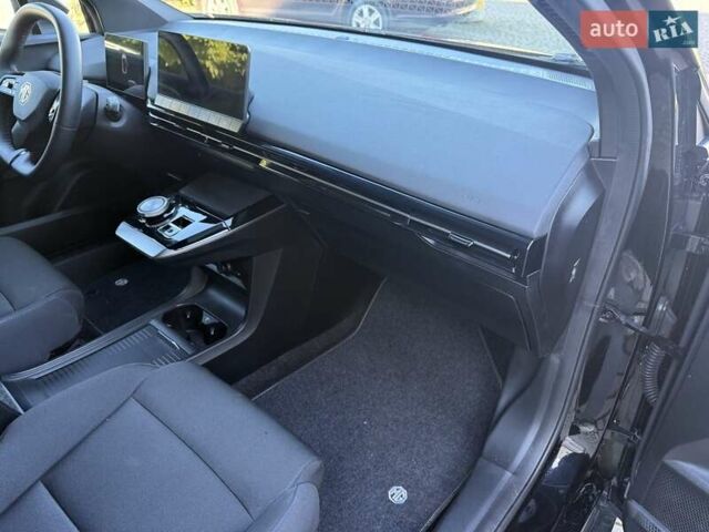 Черный МГ 4, объемом двигателя 0 л и пробегом 17 тыс. км за 16500 $, фото 23 на Automoto.ua