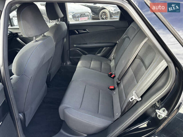 Черный МГ 4, объемом двигателя 0 л и пробегом 46 тыс. км за 15700 $, фото 30 на Automoto.ua