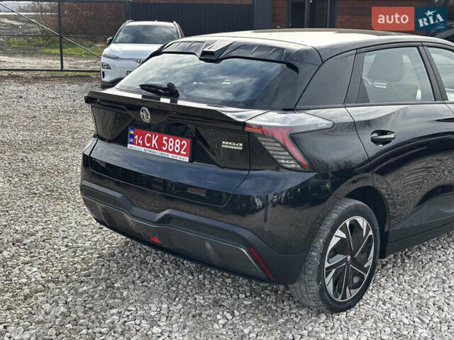 Черный МГ 4, объемом двигателя 0 л и пробегом 46 тыс. км за 15700 $, фото 10 на Automoto.ua