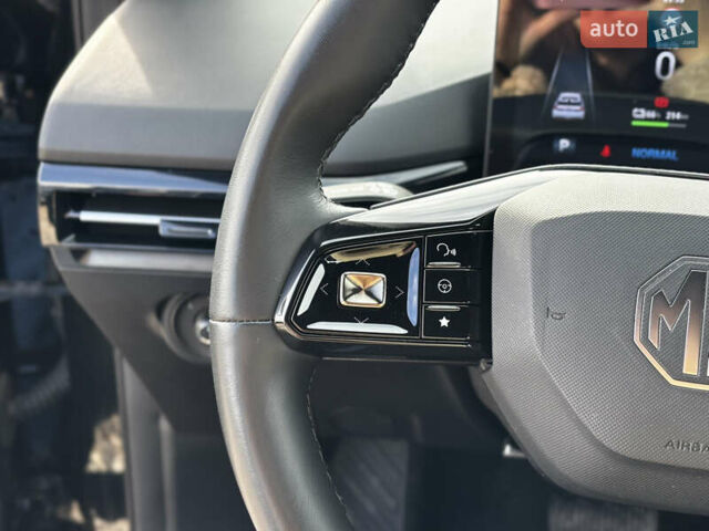 Черный МГ 4, объемом двигателя 0 л и пробегом 46 тыс. км за 15700 $, фото 23 на Automoto.ua