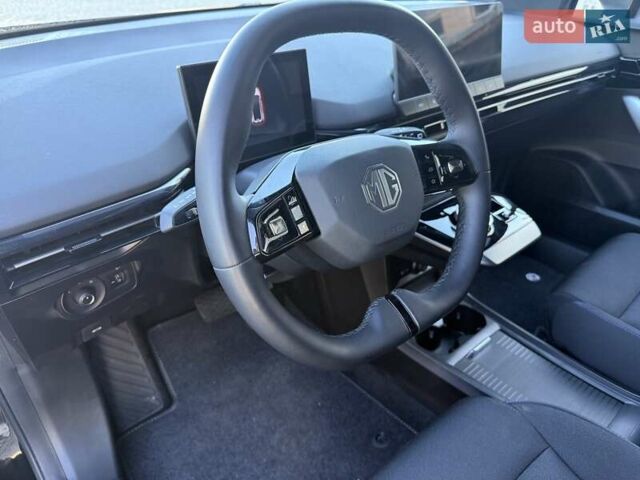 Черный МГ 4, объемом двигателя 0 л и пробегом 17 тыс. км за 16500 $, фото 26 на Automoto.ua