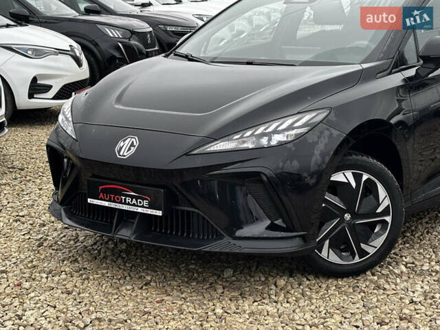 Черный МГ 4, объемом двигателя 0 л и пробегом 46 тыс. км за 16450 $, фото 2 на Automoto.ua