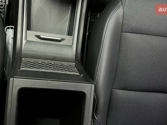 МГ 4, объемом двигателя 0 л и пробегом 0 тыс. км за 24179 $, фото 9 на Automoto.ua