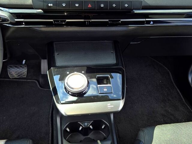 МГ 4, объемом двигателя 0.12 л и пробегом 0 тыс. км за 19999 $, фото 7 на Automoto.ua