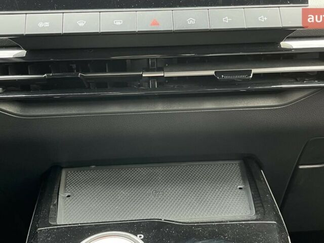 МГ 4 2023 в Киеве на Automoto.ua МГ 4, объемом двигателя 0 л и пробегом 0 тыс. км за 24133 $, фото 13 на Automoto.ua