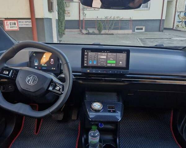 Серый МГ 4, объемом двигателя 0 л и пробегом 40 тыс. км за 15300 $, фото 1 на Automoto.ua
