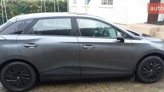 Сірий МГ 4, об'ємом двигуна 0 л та пробігом 62 тис. км за 18000 $, фото 5 на Automoto.ua