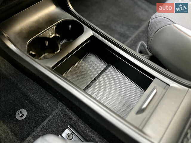 Сірий МГ 4, об'ємом двигуна 0 л та пробігом 1 тис. км за 23960 $, фото 24 на Automoto.ua