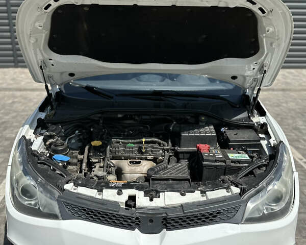 Белый МГ 5, объемом двигателя 1.5 л и пробегом 138 тыс. км за 5000 $, фото 14 на Automoto.ua