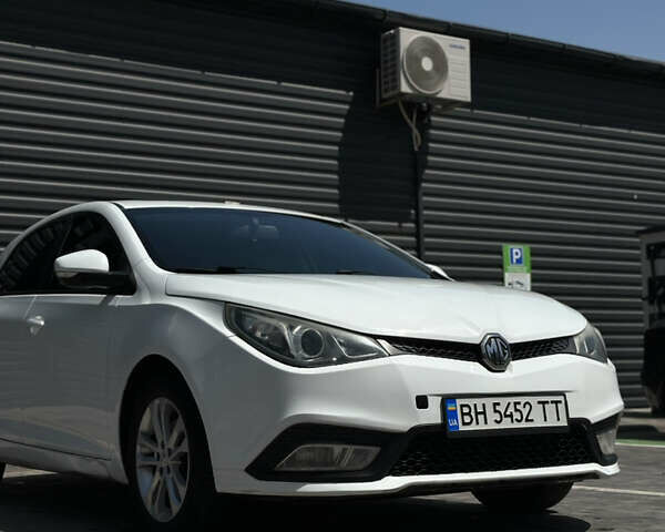 Белый МГ 5, объемом двигателя 1.5 л и пробегом 138 тыс. км за 5000 $, фото 2 на Automoto.ua