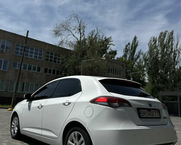 Белый МГ 5, объемом двигателя 1.5 л и пробегом 138 тыс. км за 5000 $, фото 5 на Automoto.ua
