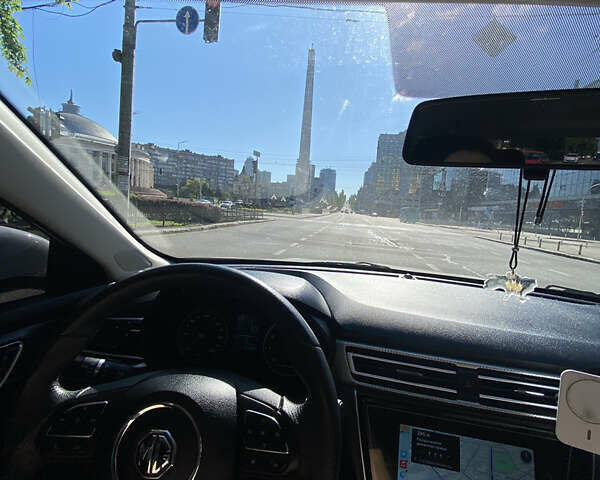 Белый МГ 5, объемом двигателя 1.5 л и пробегом 78 тыс. км за 10400 $, фото 1 на Automoto.ua