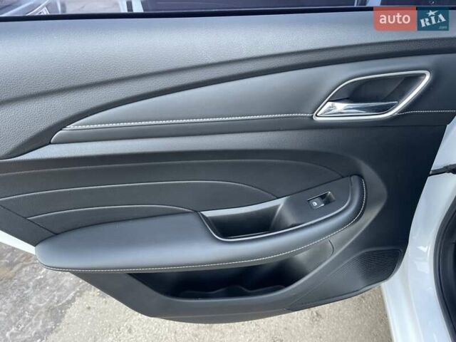 Білий МГ 5, об'ємом двигуна 1.5 л та пробігом 39 тис. км за 10800 $, фото 14 на Automoto.ua