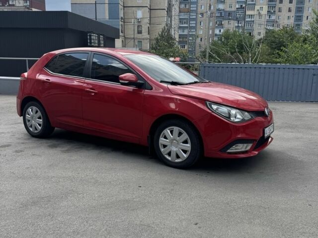 Красный МГ 5, объемом двигателя 1.5 л и пробегом 85 тыс. км за 5350 $, фото 1 на Automoto.ua