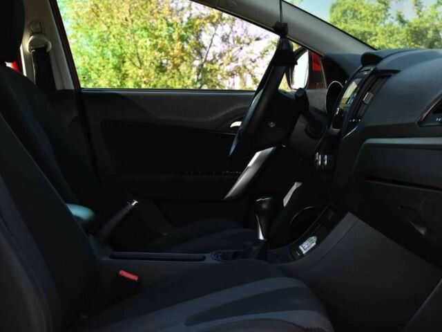 Красный МГ 5, объемом двигателя 1.5 л и пробегом 85 тыс. км за 5999 $, фото 10 на Automoto.ua