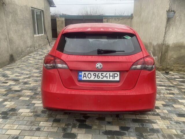 Красный МГ 5, объемом двигателя 1.5 л и пробегом 200 тыс. км за 4250 $, фото 4 на Automoto.ua