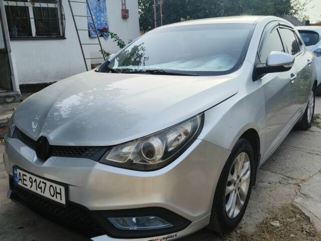 Серый МГ 5, объемом двигателя 1.6 л и пробегом 137 тыс. км за 5370 $, фото 2 на Automoto.ua