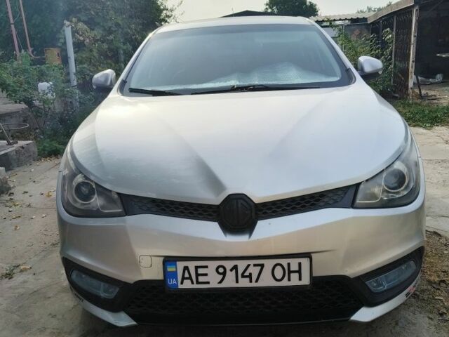 Серый МГ 5, объемом двигателя 1.6 л и пробегом 137 тыс. км за 5370 $, фото 1 на Automoto.ua