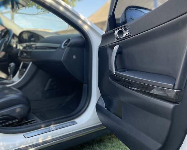 Белый МГ 550, объемом двигателя 1.8 л и пробегом 175 тыс. км за 5500 $, фото 5 на Automoto.ua