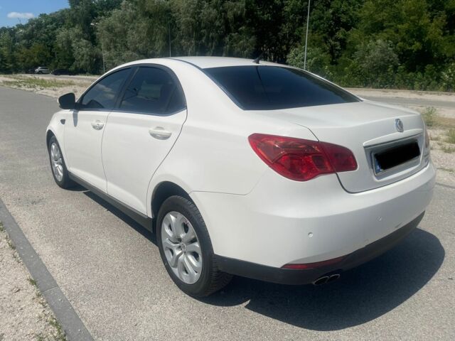 Белый МГ 550, объемом двигателя 1.8 л и пробегом 145 тыс. км за 5500 $, фото 6 на Automoto.ua