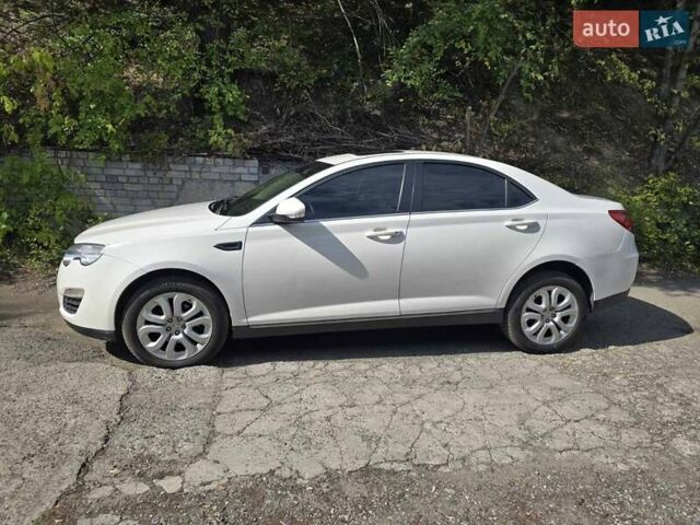 Белый МГ 550, объемом двигателя 1.8 л и пробегом 146 тыс. км за 5500 $, фото 4 на Automoto.ua