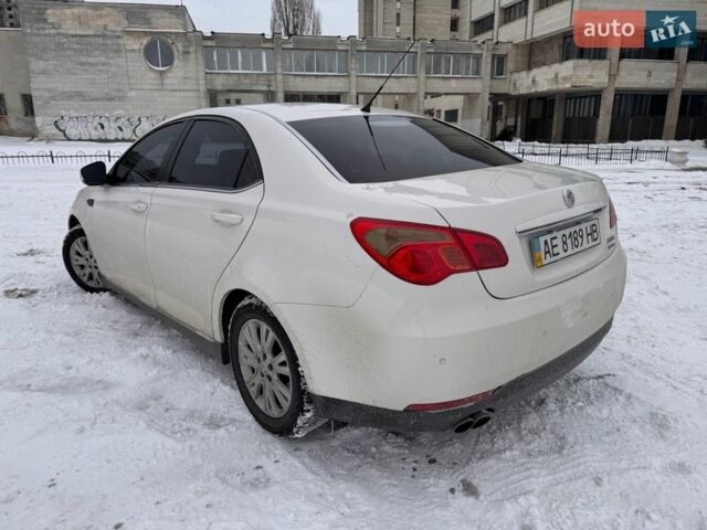 Білий МГ 550, об'ємом двигуна 1.8 л та пробігом 150 тис. км за 6000 $, фото 4 на Automoto.ua