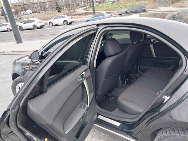 Черный МГ 550, объемом двигателя 1.8 л и пробегом 169 тыс. км за 6000 $, фото 10 на Automoto.ua