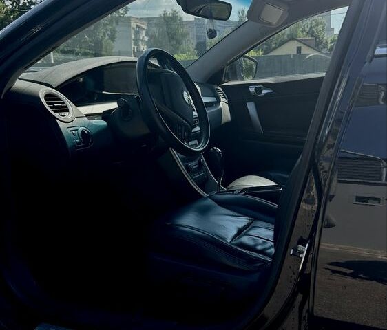 Черный МГ 550, объемом двигателя 1.8 л и пробегом 298 тыс. км за 4200 $, фото 1 на Automoto.ua