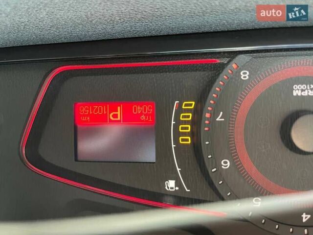 Красный МГ 550, объемом двигателя 1.8 л и пробегом 102 тыс. км за 8000 $, фото 41 на Automoto.ua