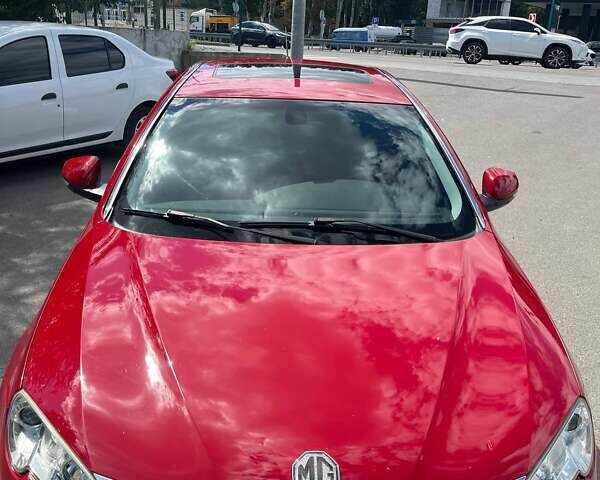 Красный МГ 550, объемом двигателя 1.8 л и пробегом 102 тыс. км за 8000 $, фото 7 на Automoto.ua