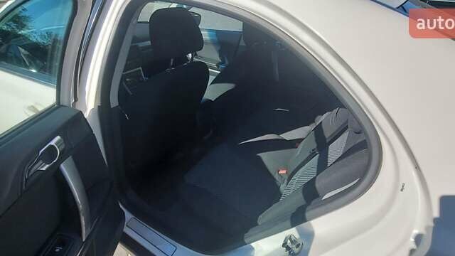 МГ 550, об'ємом двигуна 1.8 л та пробігом 147 тис. км за 6000 $, фото 68 на Automoto.ua
