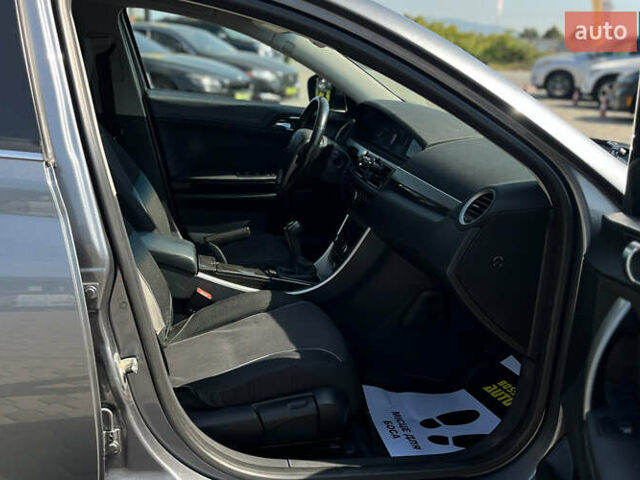 Серый МГ 550, объемом двигателя 1.8 л и пробегом 72 тыс. км за 7900 $, фото 12 на Automoto.ua