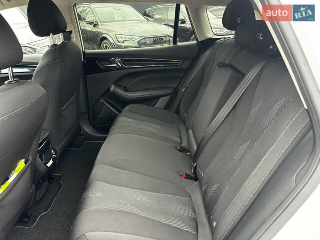 Білий МГ 5 EV, об'ємом двигуна 0 л та пробігом 29 тис. км за 15900 $, фото 41 на Automoto.ua