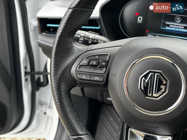 Білий МГ 5 EV, об'ємом двигуна 0 л та пробігом 29 тис. км за 15900 $, фото 24 на Automoto.ua