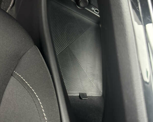 Білий МГ 5 EV, об'ємом двигуна 0 л та пробігом 30 тис. км за 16500 $, фото 8 на Automoto.ua