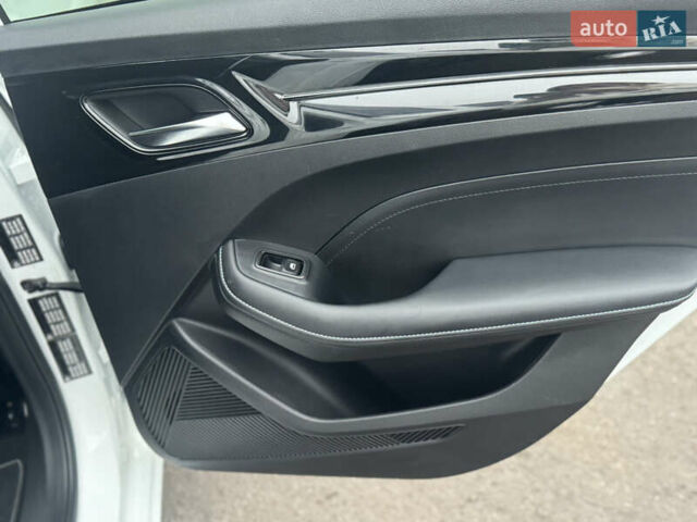 Білий МГ 5 EV, об'ємом двигуна 0 л та пробігом 30 тис. км за 16500 $, фото 14 на Automoto.ua