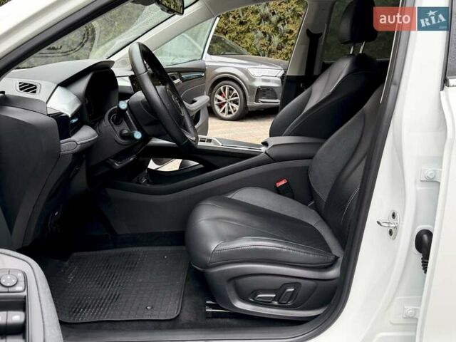 Белый МГ 5 EV, объемом двигателя 0 л и пробегом 23 тыс. км за 17800 $, фото 28 на Automoto.ua